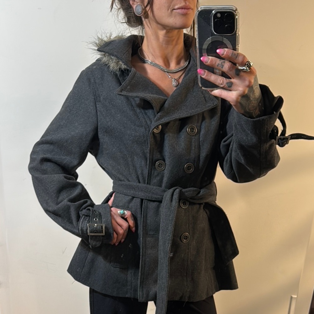 Women's Double-Breasted Gray Jacket with Faux Fur Trim - Picture 2 of 5